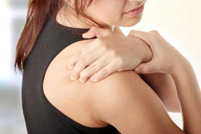 боли в области плеча